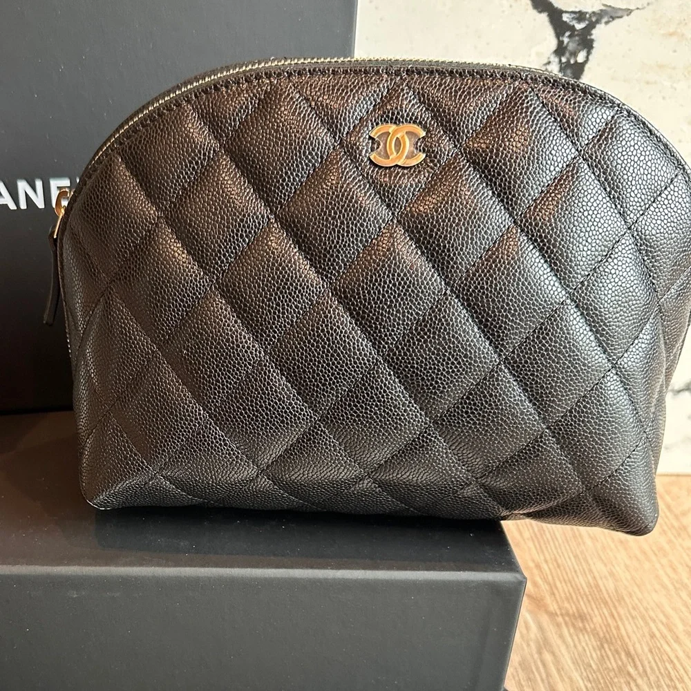 FULL SET - CHANEL Black Caviar Quilted Zipped Cosmetic Case - Picture 12 of 13
